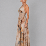 Elavenue | Robe maxi avec col halter et taille en dentelle