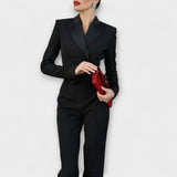 Noa - Ensemble Blazer Court à Dos Nu avec Perles Noires