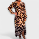 Robe décontractée à motif léopard avec décolleté en V