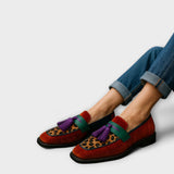 Sabine | Mocassin léopard avec pompons violets